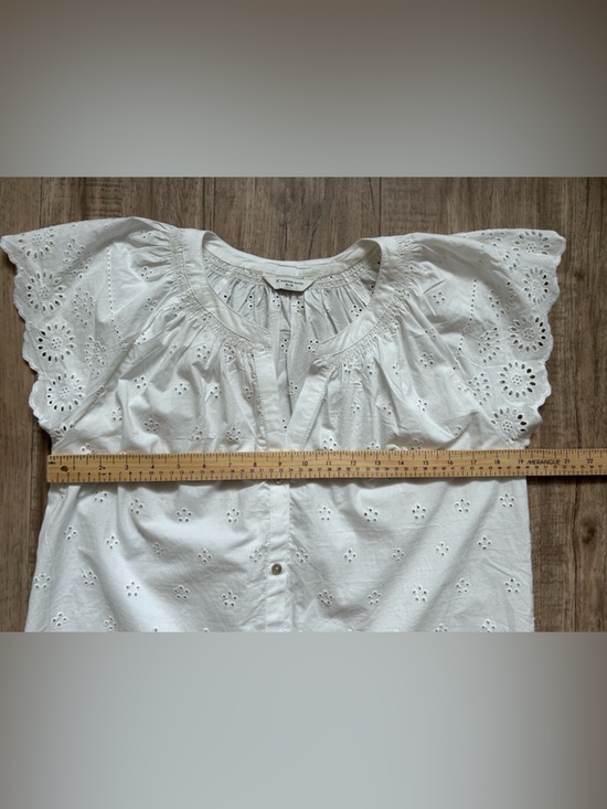 White Eyelet Button-Front Women's Top 100% cotton summer beach abalone buttons - Picture 6 of 10